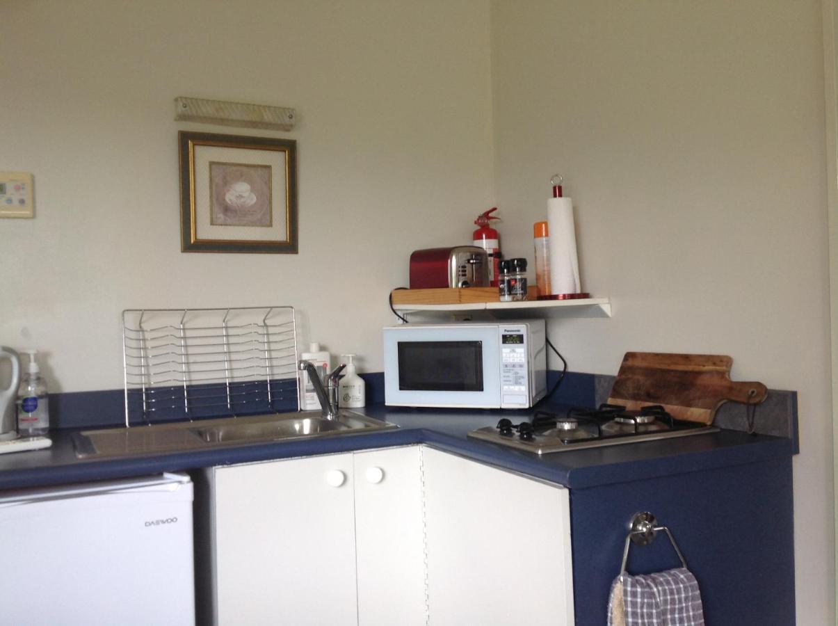 Aratahi Cottages Carterton Bagian luar foto