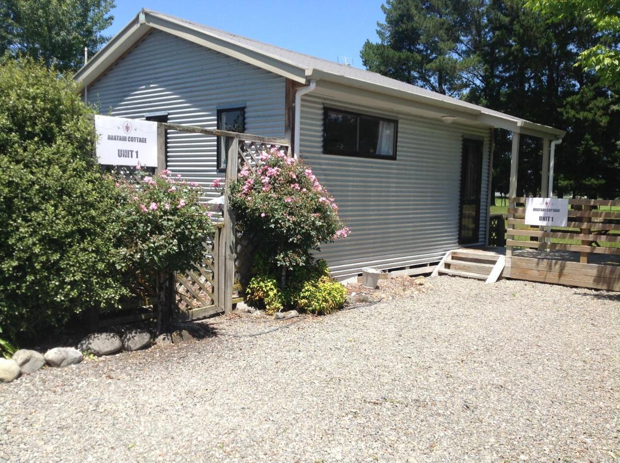 Aratahi Cottages Carterton Bagian luar foto